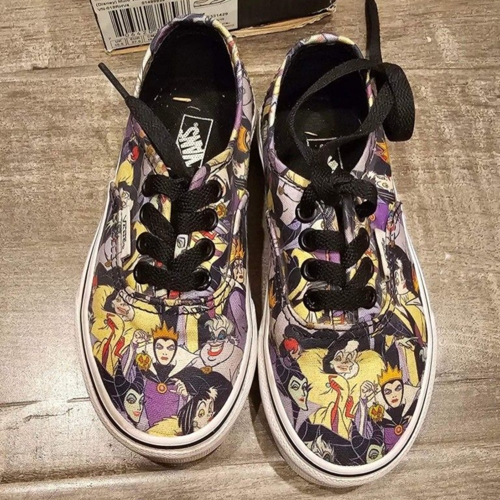 Vans Kids Sneakers - Black and Purple Villains Print